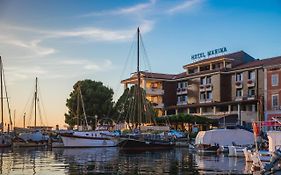 Hotel Marina